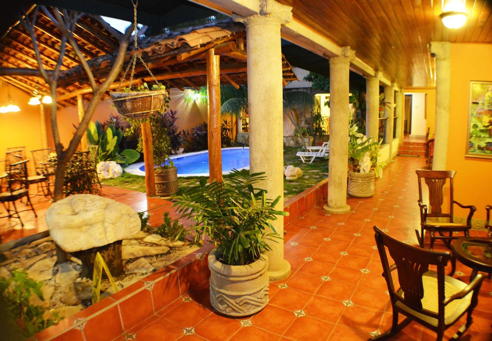 Hotel Colonnade Nicaragua ماناجوا المظهر الخارجي الصورة